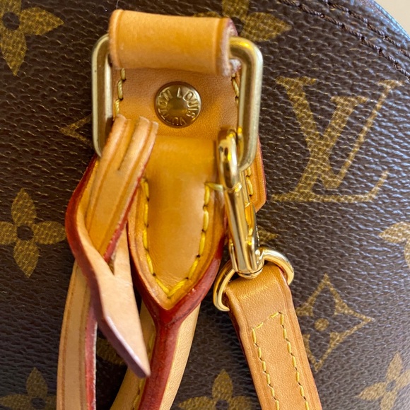❌SOLD❌Louis Vuitton: Alma BB Monogram - Picture 7 of 16